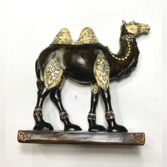DECORATED CAMEL FIGURINE Statue Sculpture Home Decor Model Artware Room Ornament - Picture 1 of 11